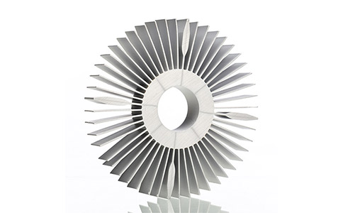 鋁型材在生產過程中要注意什么？